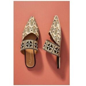Anthropologie Cream & Black Beaded Embroidered Pointed Mules
